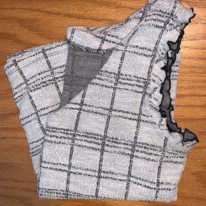 Banana Republic black & white sleeveless top, sz m